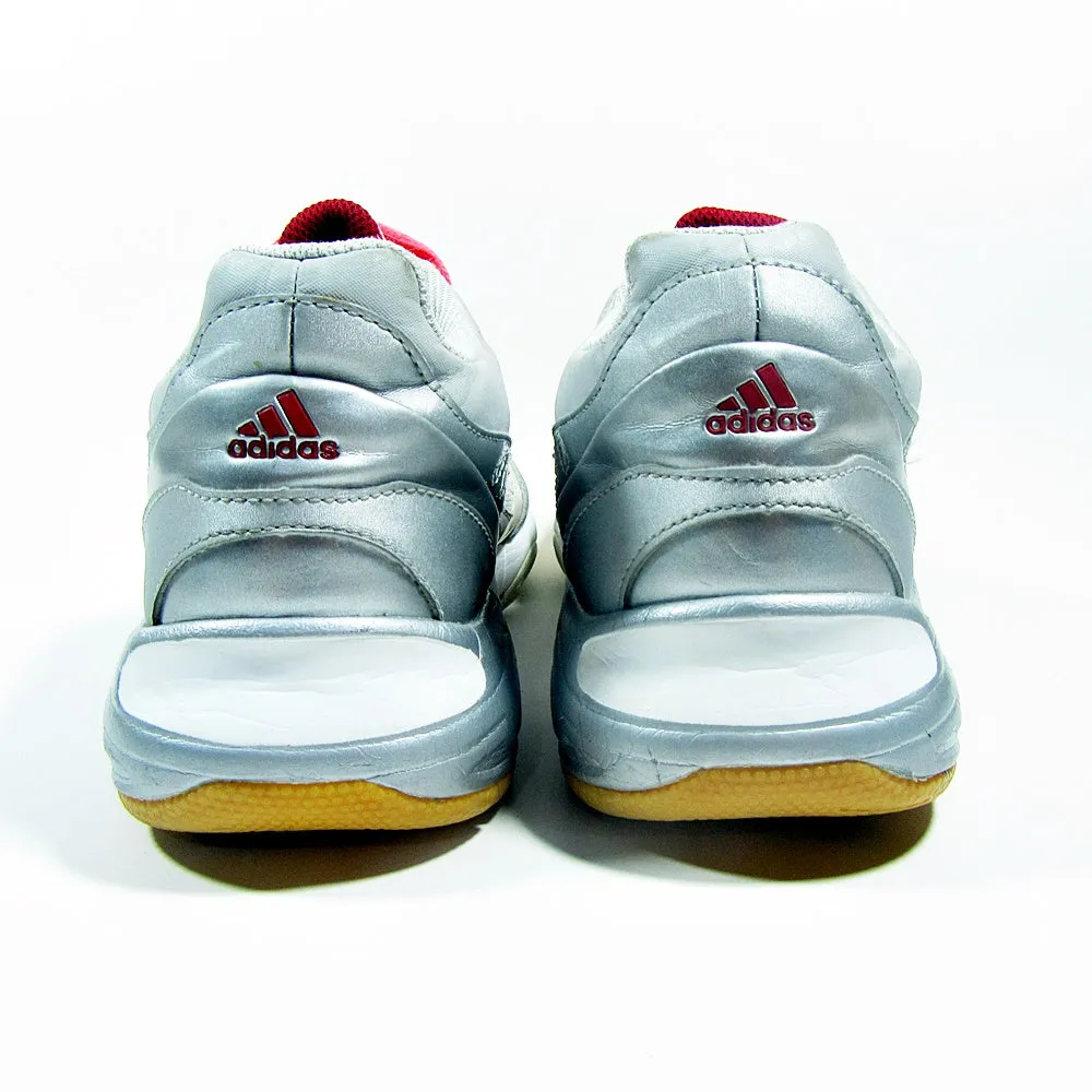 ADIDAS Icourt