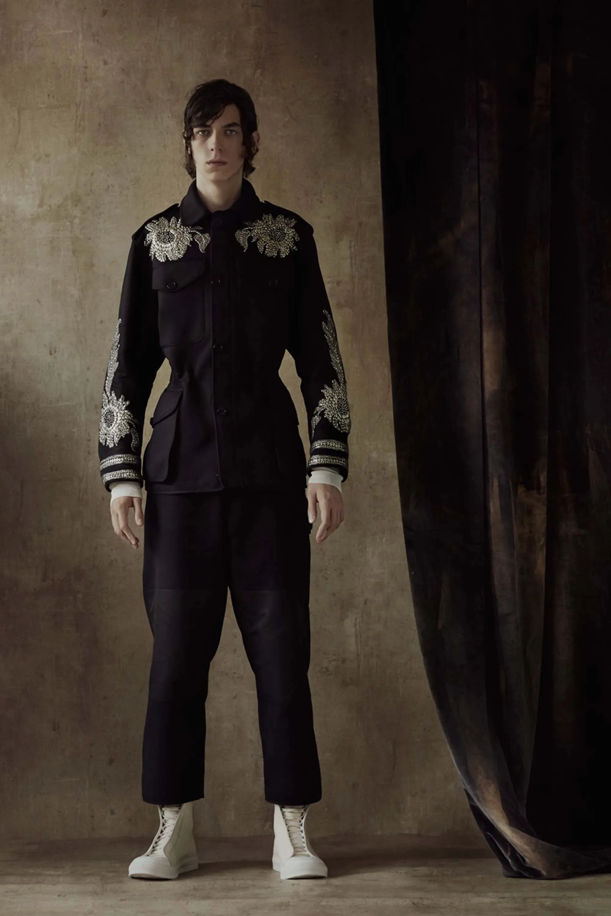 ALEXANDER MCQUEEN SS 17 Size 38 Black Silver Floral Military Regalia Coat