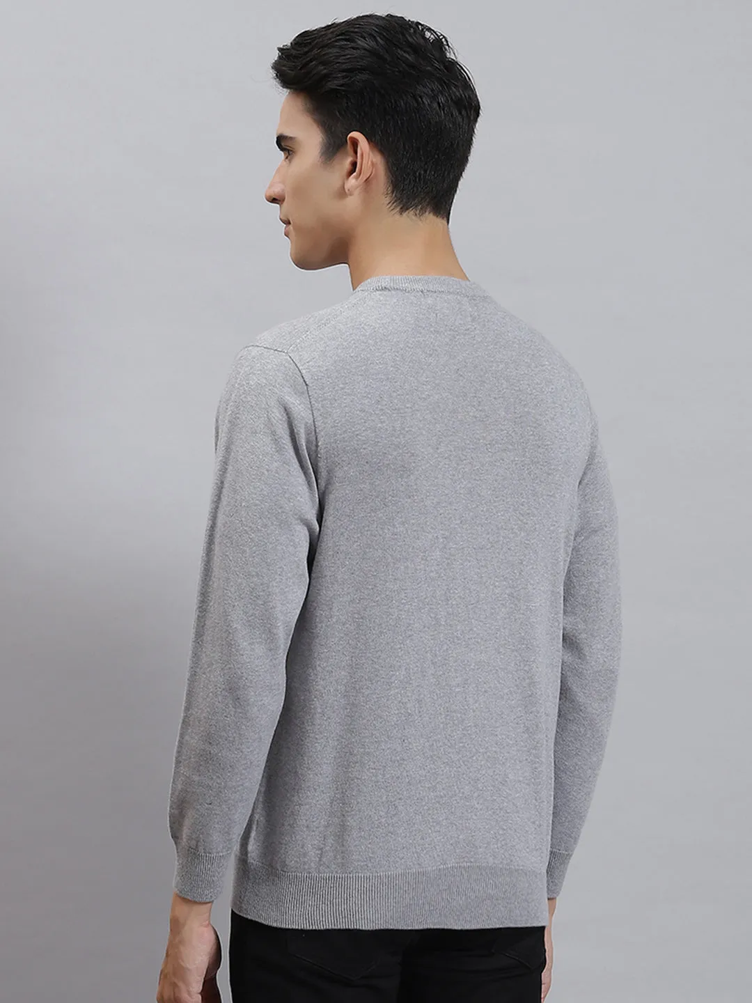 Men Grey Solid Round Neck Full Sleeve Sweaters/Pullovers