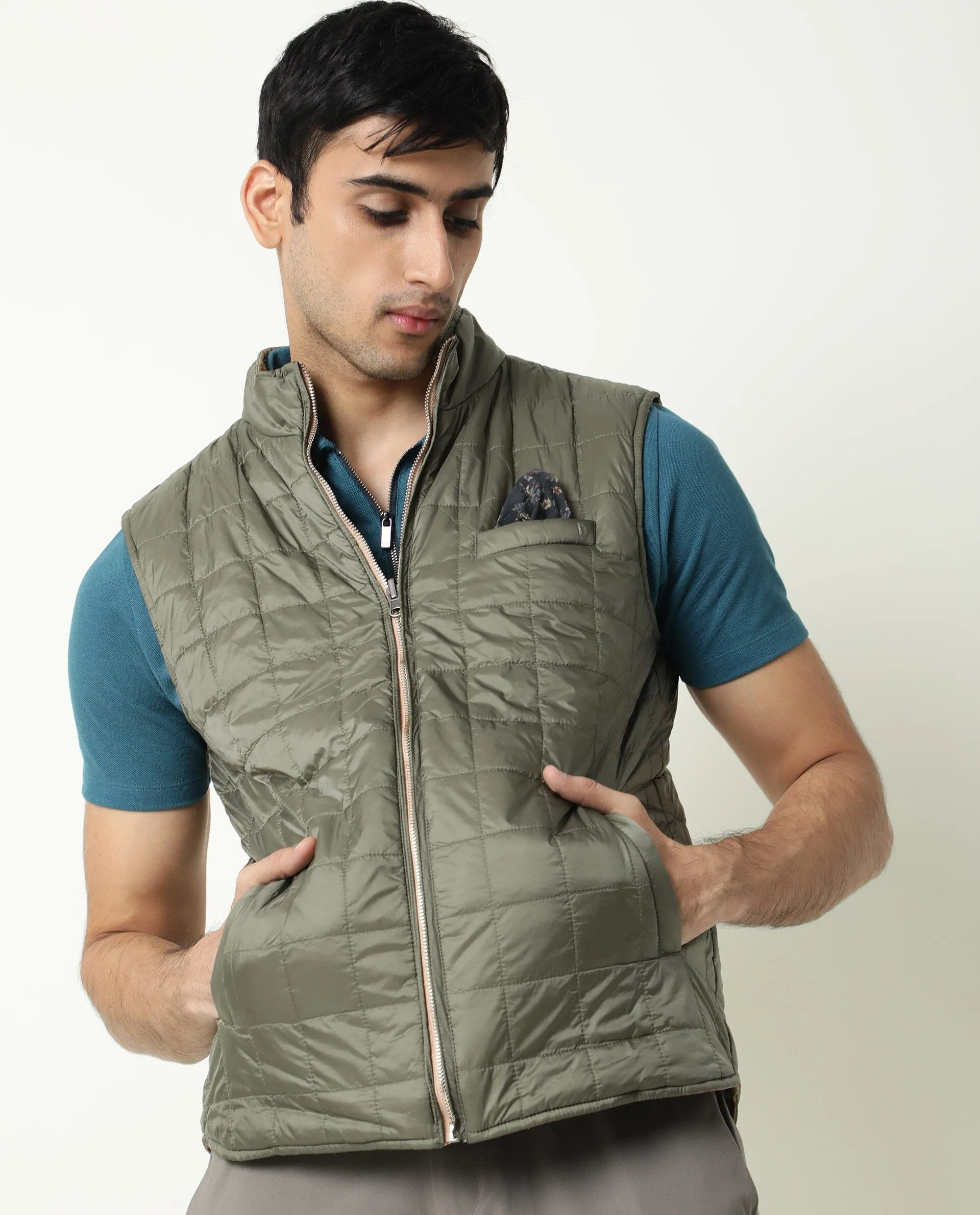 Rare Rabbit Men's Fillex Light Olive Solid Reversible Quilted Sleeveless Puffer Jacket